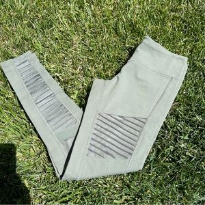 ALO Moto leggings